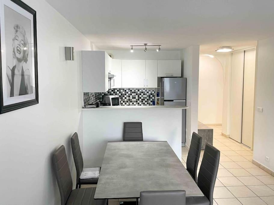 Modern One Bedroom Apartment In Кан Екстериор снимка